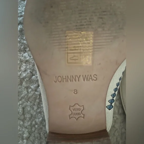 Johnny Was Cream Mules Artistic Design - Picture 3 of 4